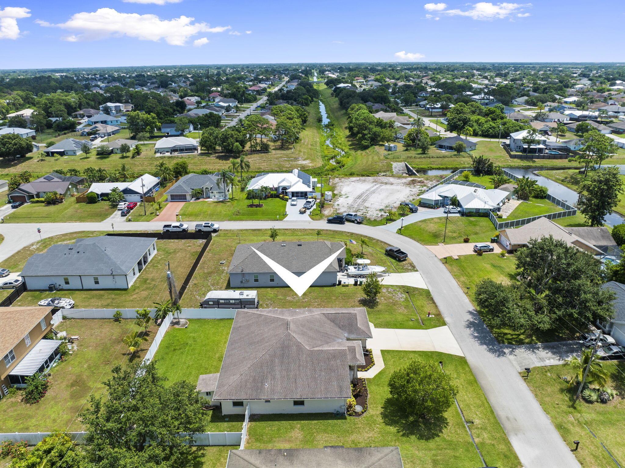 PORT ST LUCIE SECTION 33 - Residential