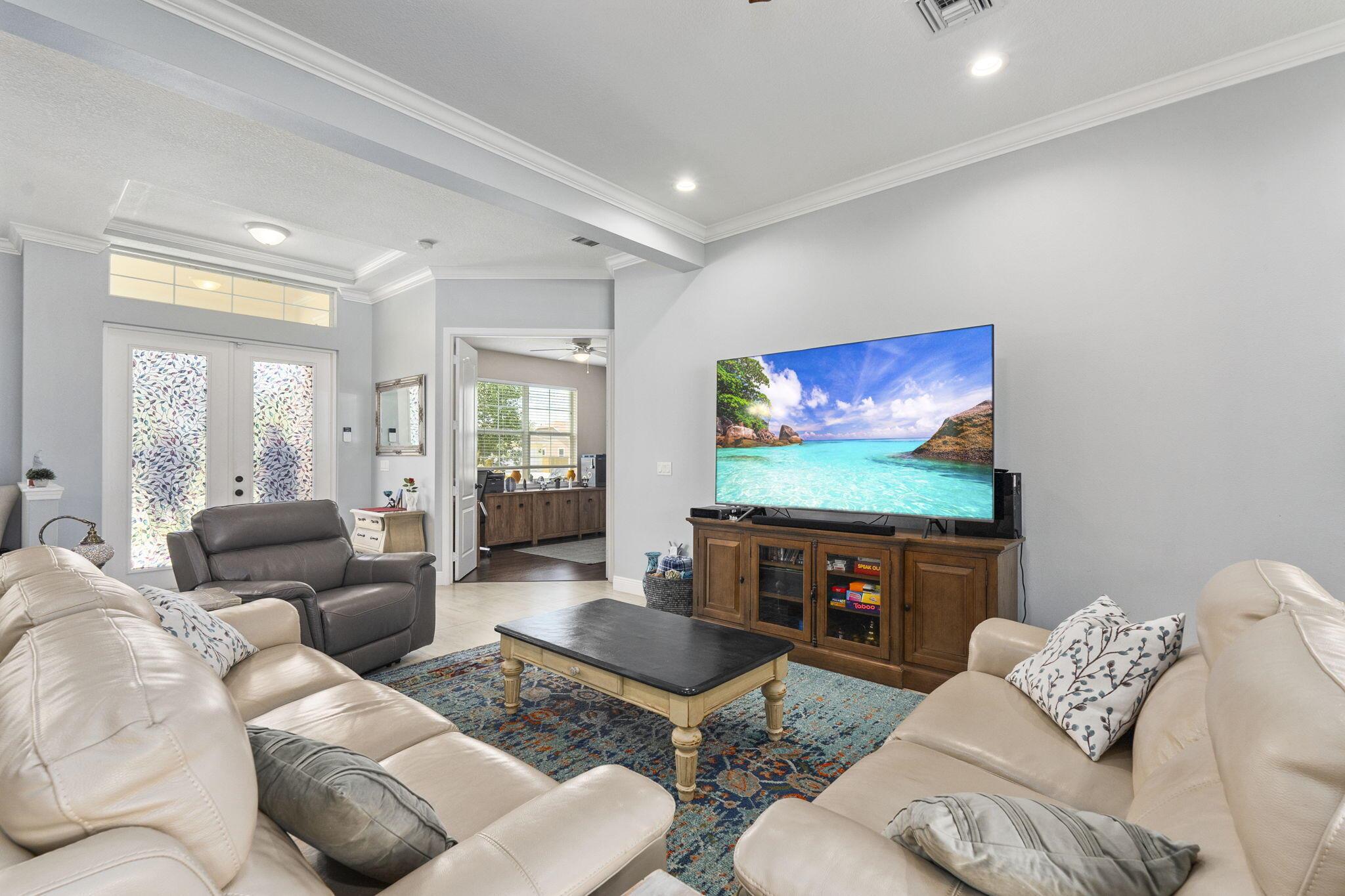 PORT ST LUCIE SECTION 33 - Residential