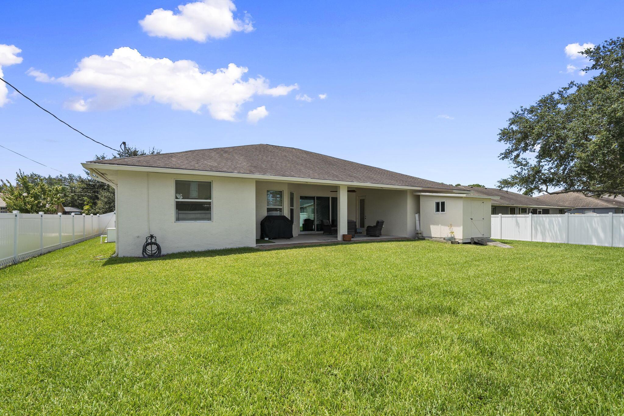 PORT ST LUCIE SECTION 33 - Residential