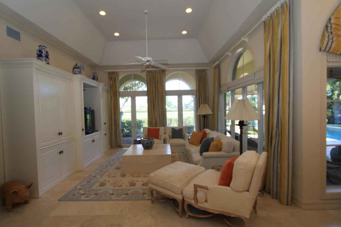 LOST TREE VILLAGE - Residential