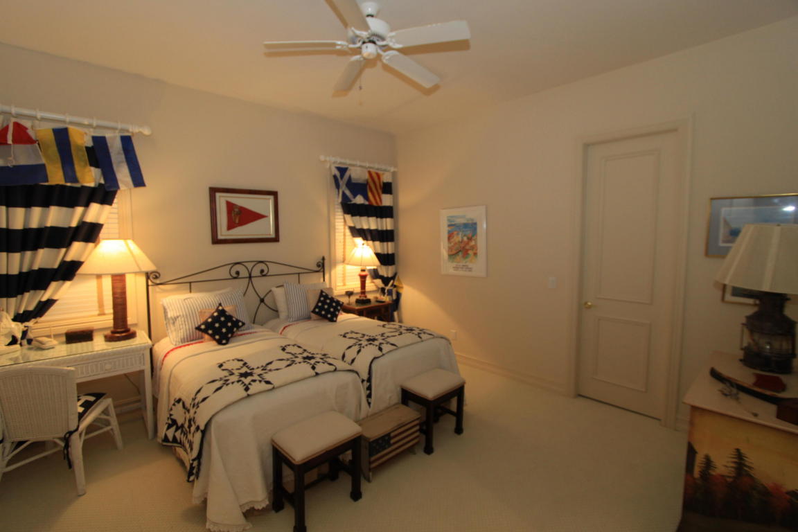 LOST TREE VILLAGE - Residential