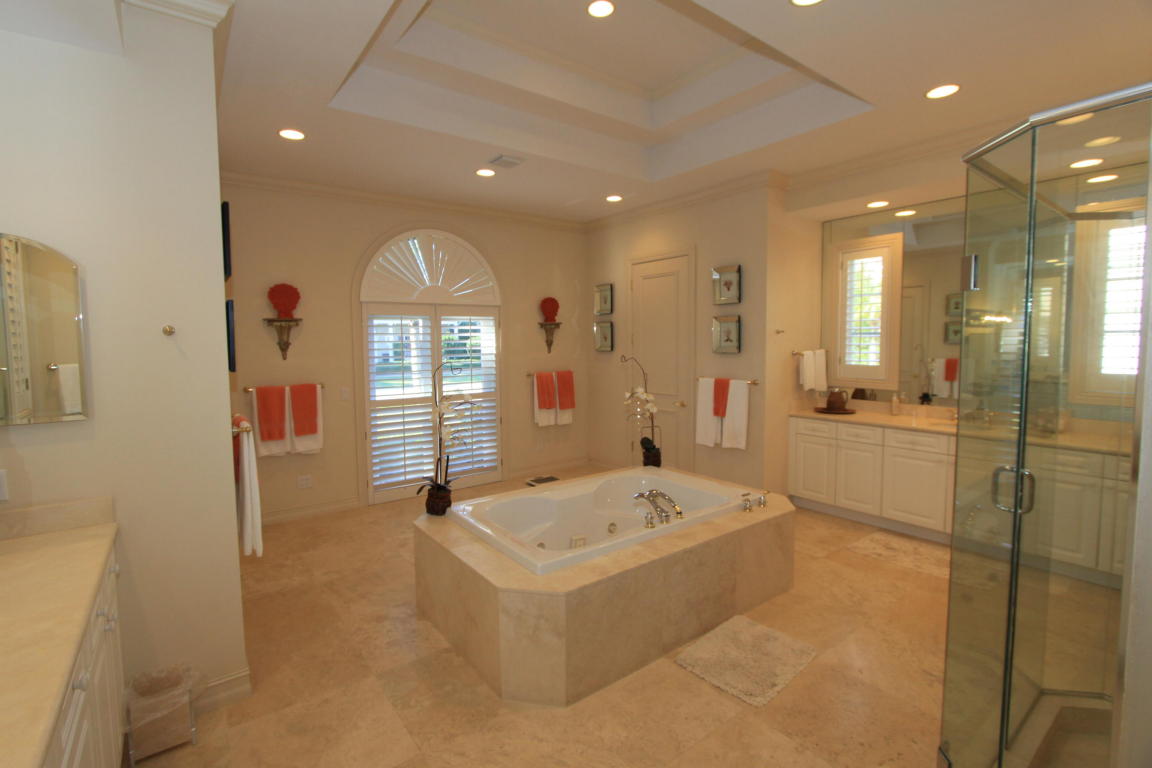 LOST TREE VILLAGE - Residential