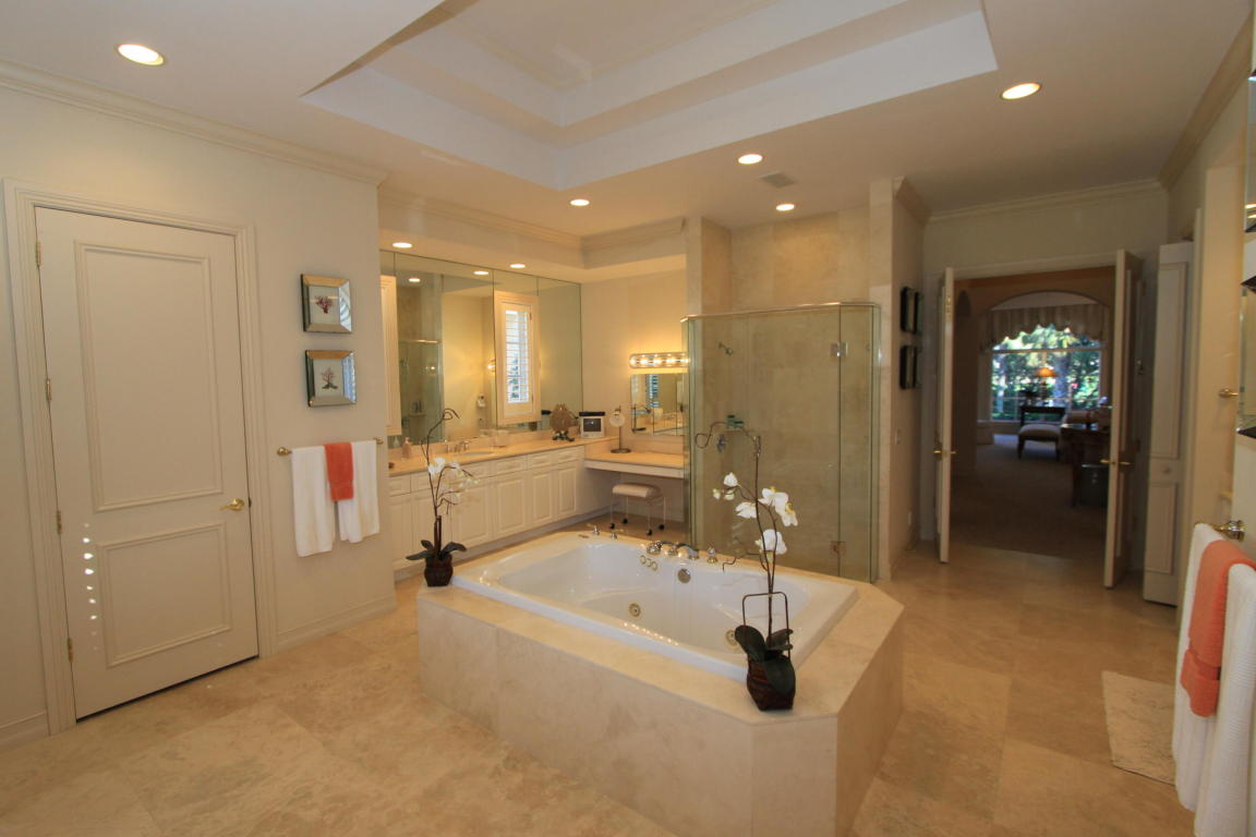 LOST TREE VILLAGE - Residential