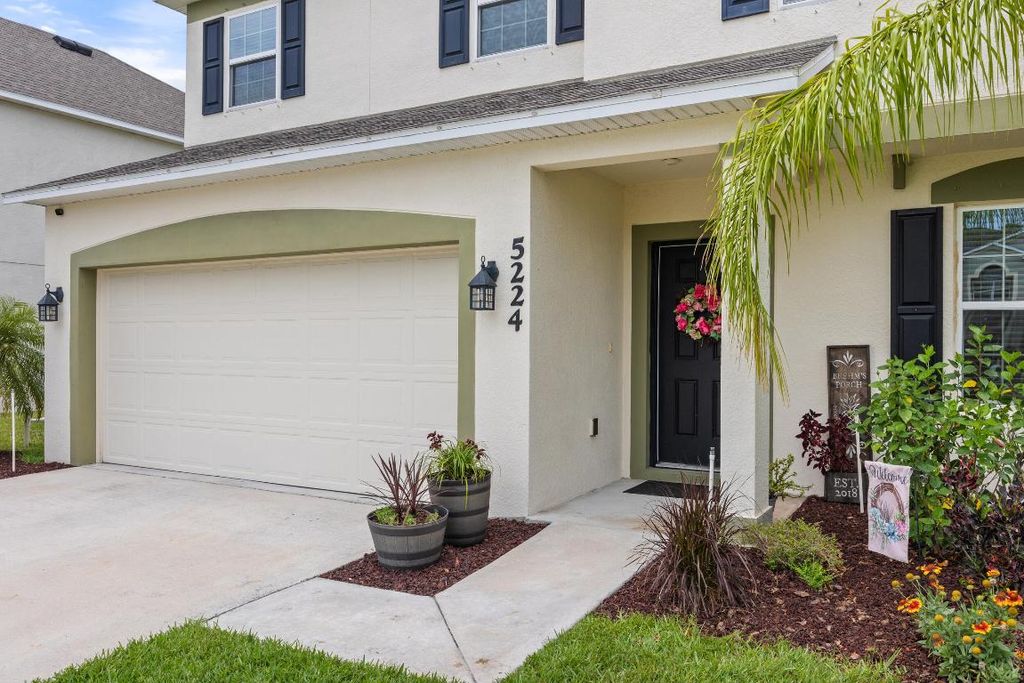 Photo of 5224 NW Wisk Fern Circle, Port Saint Lucie, FL 34986 (MLS # R10986795)