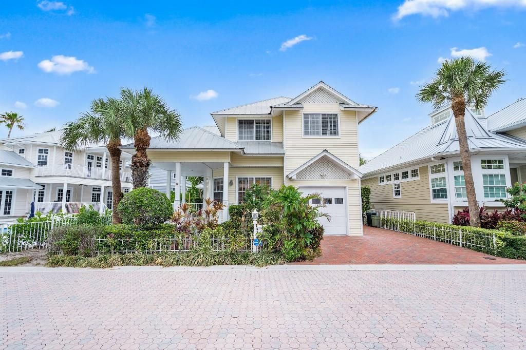 Photo of 155 Jupiter Key Rd, Jupiter, FL 33477 (MLS # F10289924)