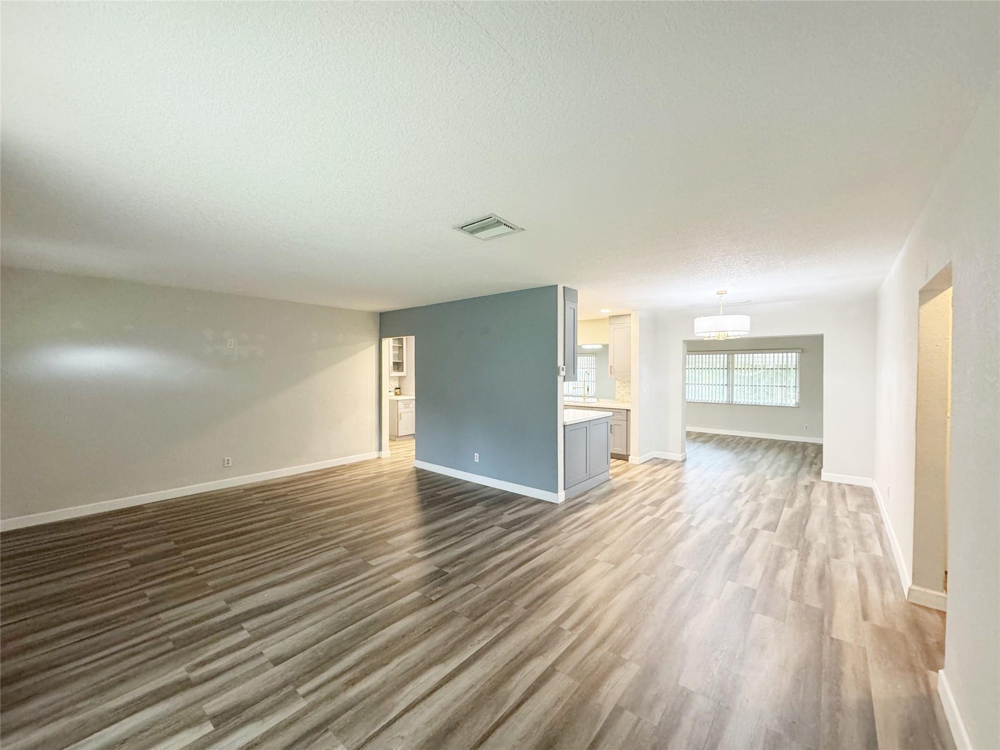 WESTWOOD COMMUNITY 3 - Residential Lease