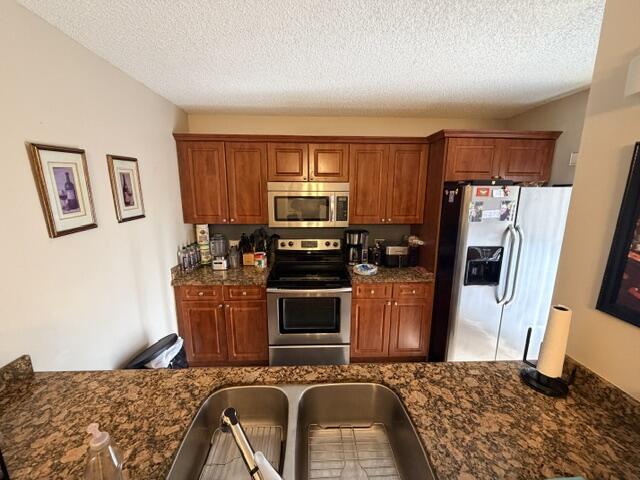 VILLAGE OF SANDALWOOD LAKES 3 - Residential