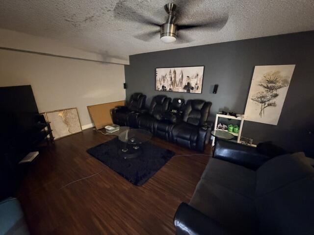 VILLAGE OF SANDALWOOD LAKES 3 - Residential