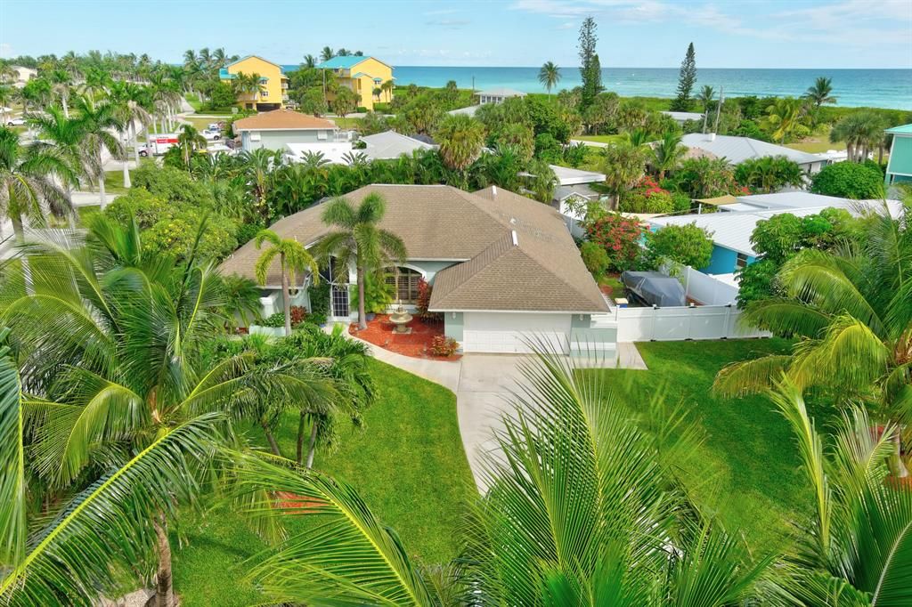 Photo of 2002 Cypress Avenue, Fort Pierce, FL 34949 (MLS # R10756587)