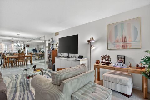 Tiny photo for 3002 Portofino Isle #E3, Coconut Creek, FL 33066 (MLS # B26026295)