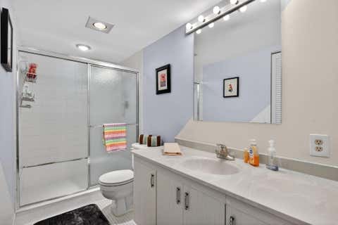 Tiny photo for 3002 Portofino Isle #E3, Coconut Creek, FL 33066 (MLS # B26026295)