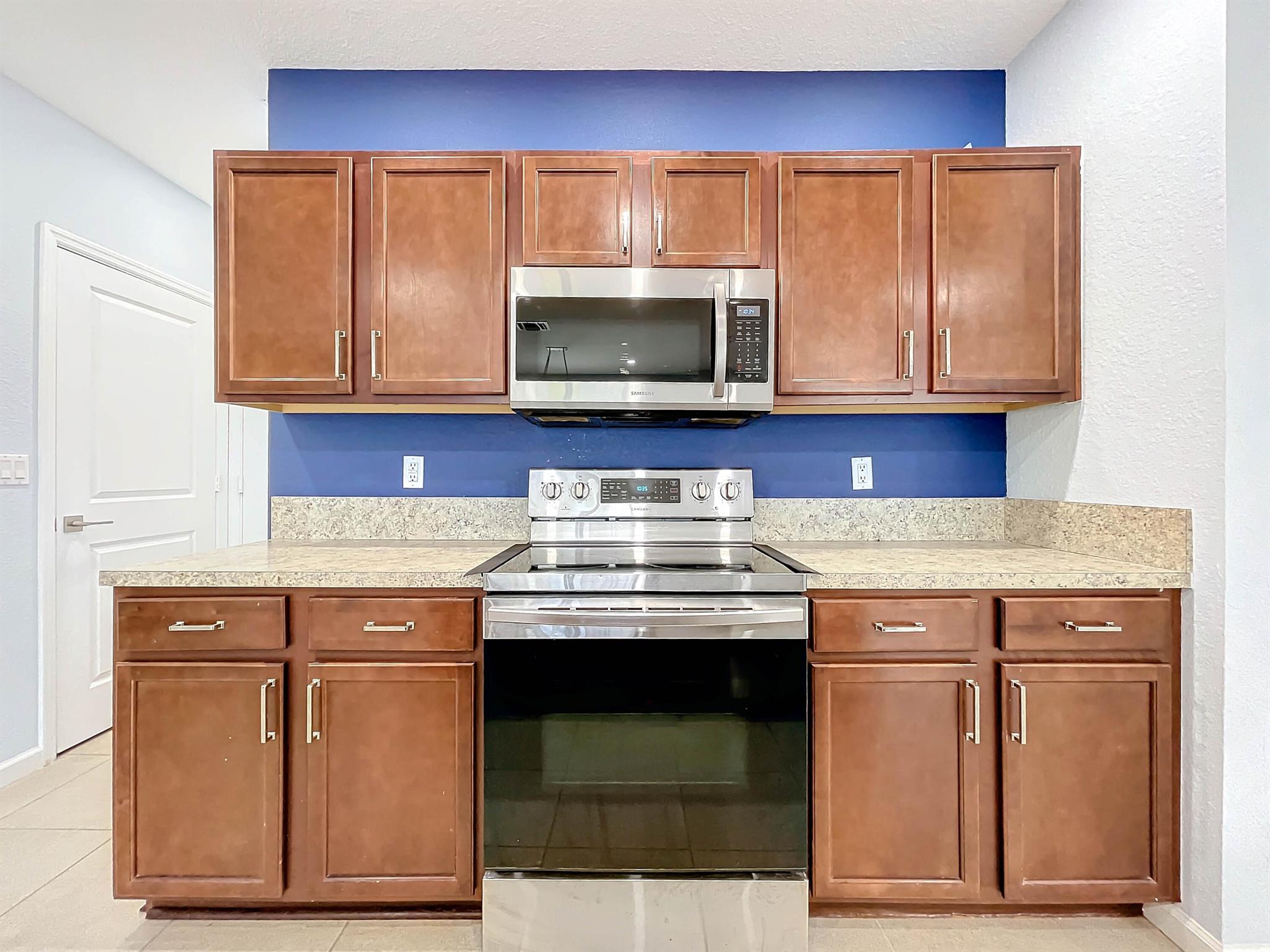 4999 Haverhill Pointe Drive