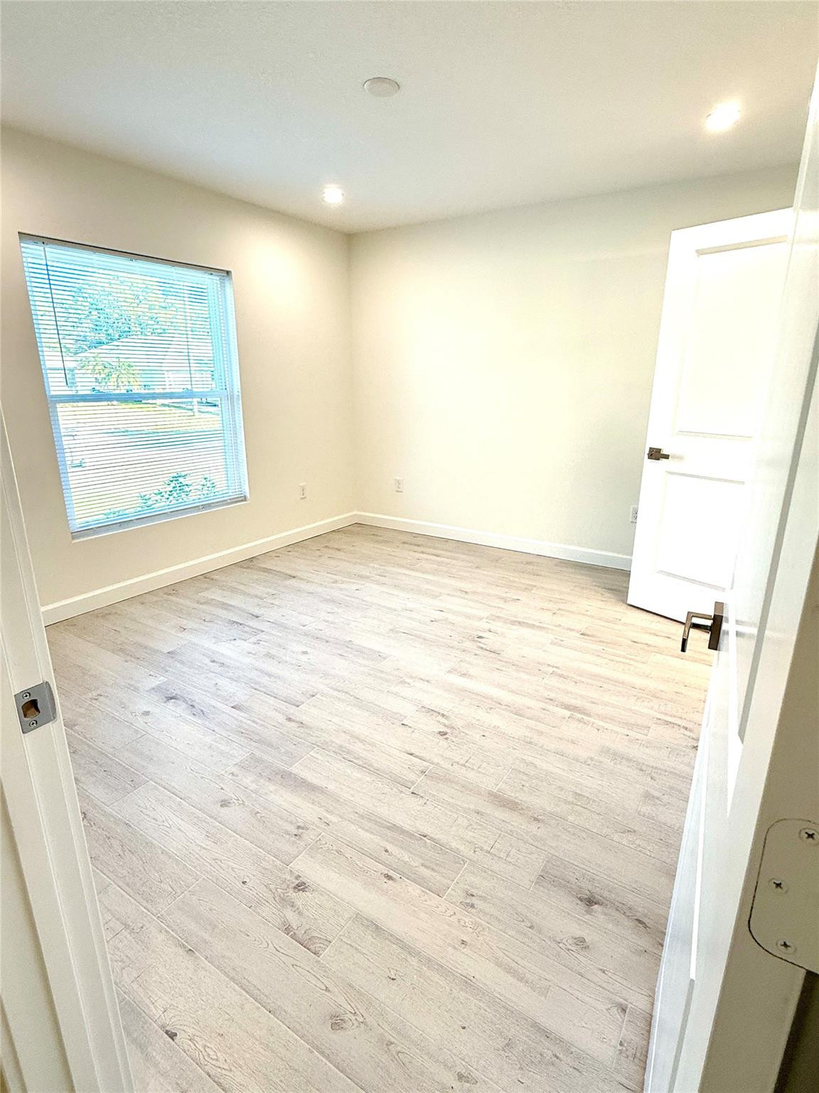 Oslo Park Unit 5 - Residential Lease