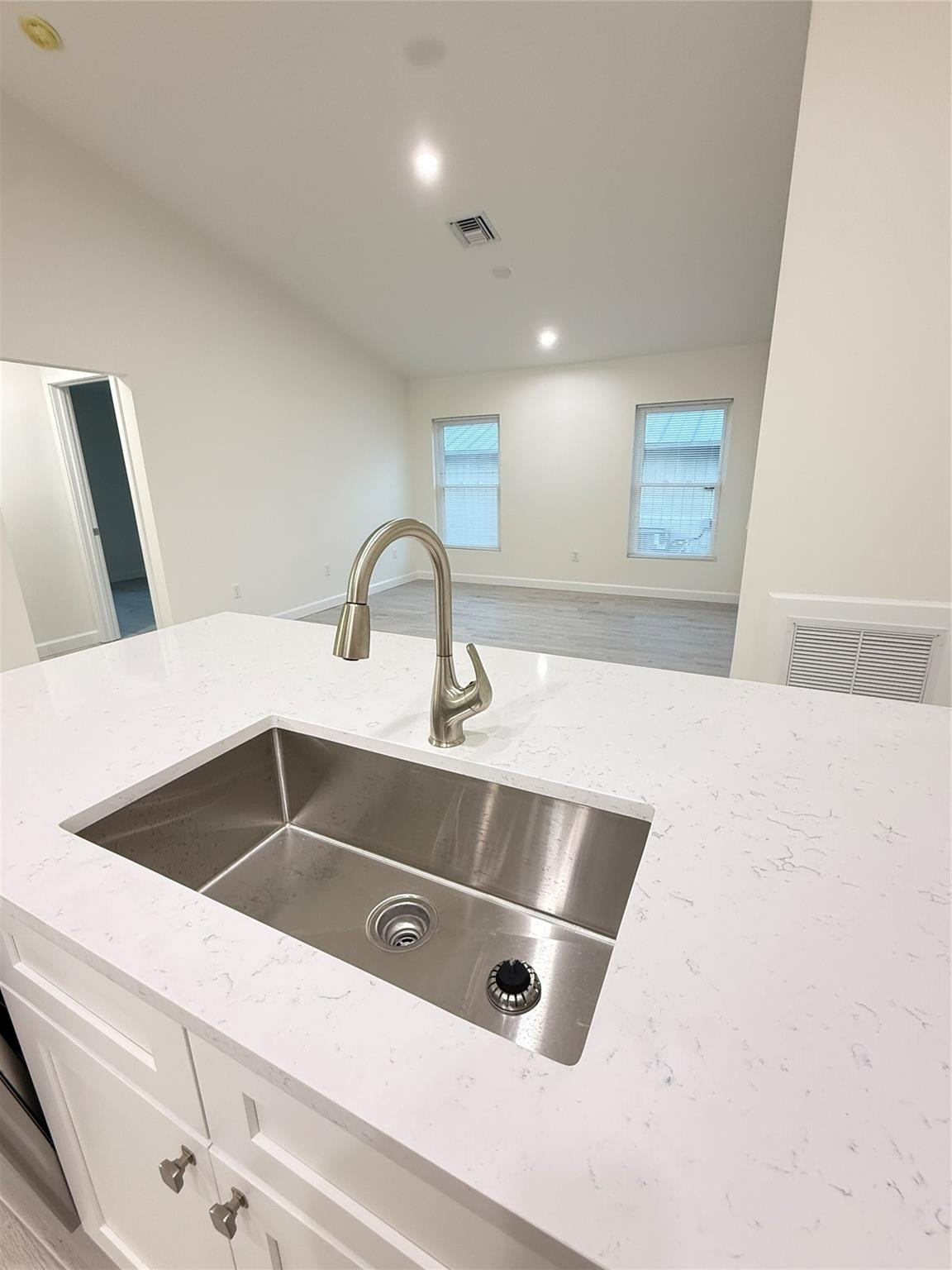 Oslo Park Unit 5 - Residential Lease