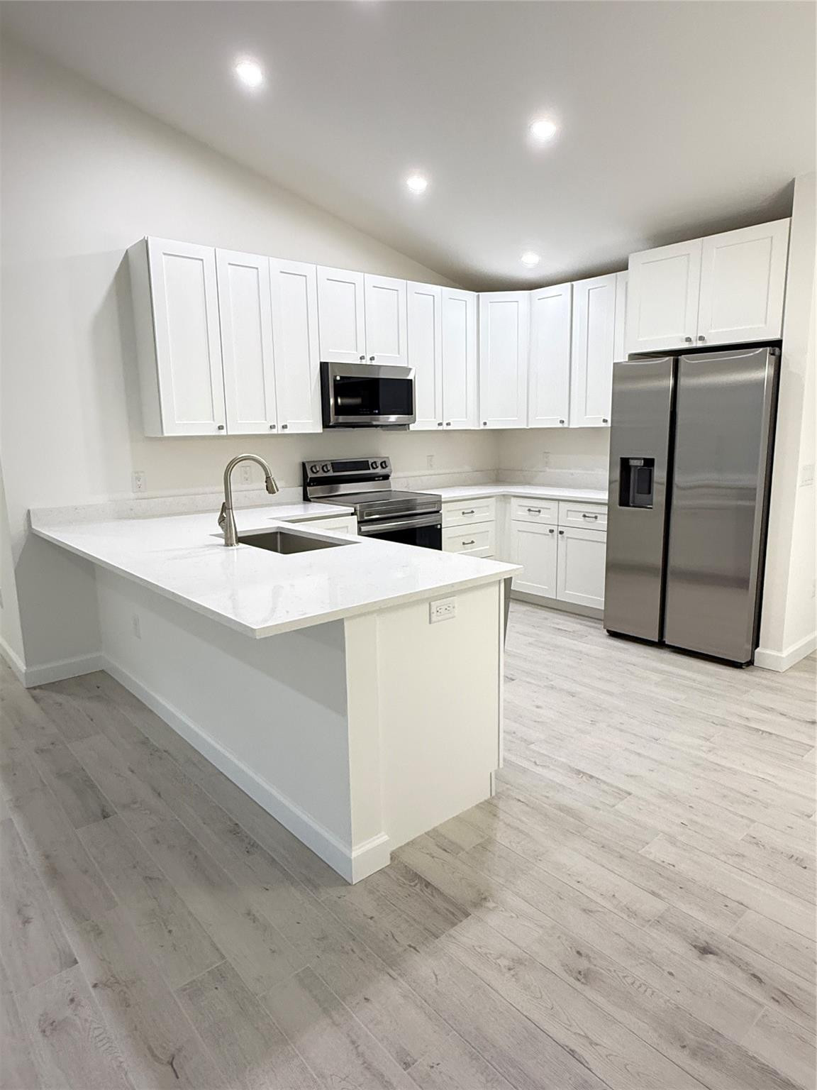 Oslo Park Unit 5 - Residential Lease