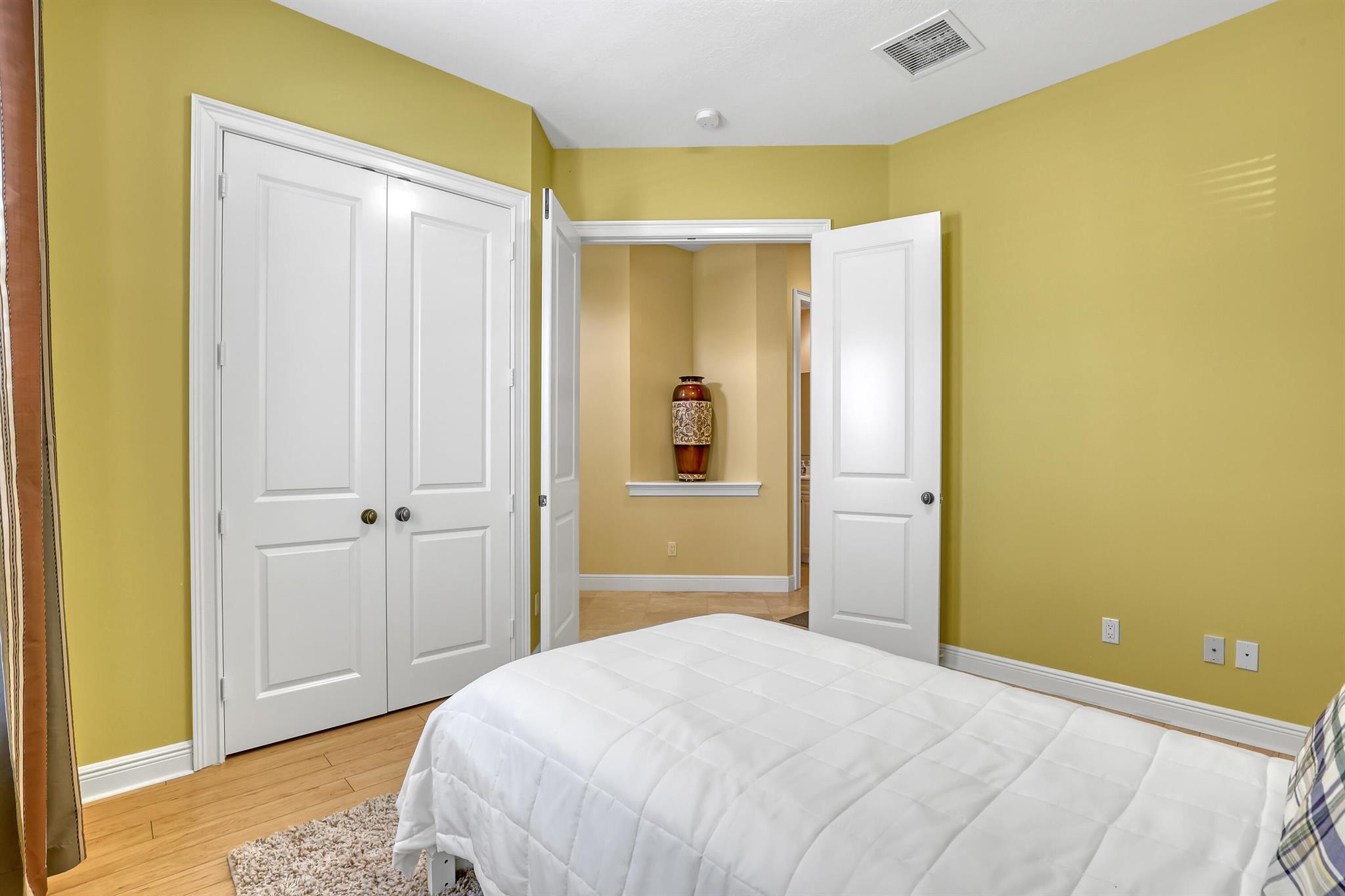 54 Via Floresta Drive