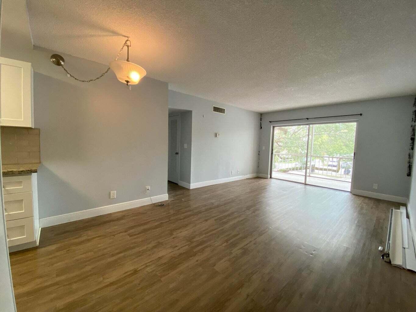 Spanish Oaks - Residential