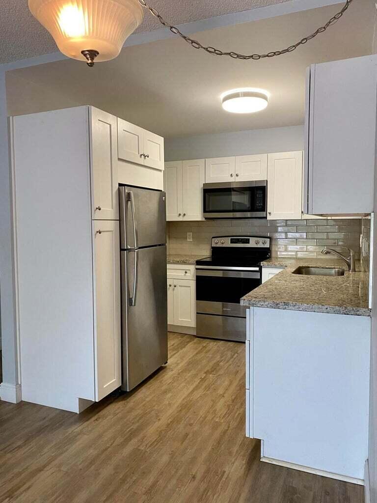 Spanish Oaks - Residential