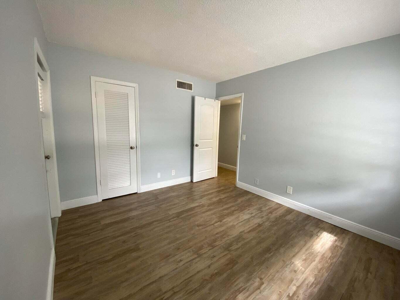 Spanish Oaks - Residential