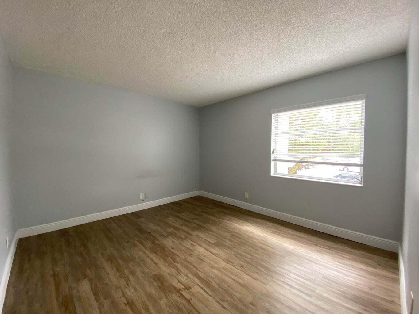 Spanish Oaks - Residential