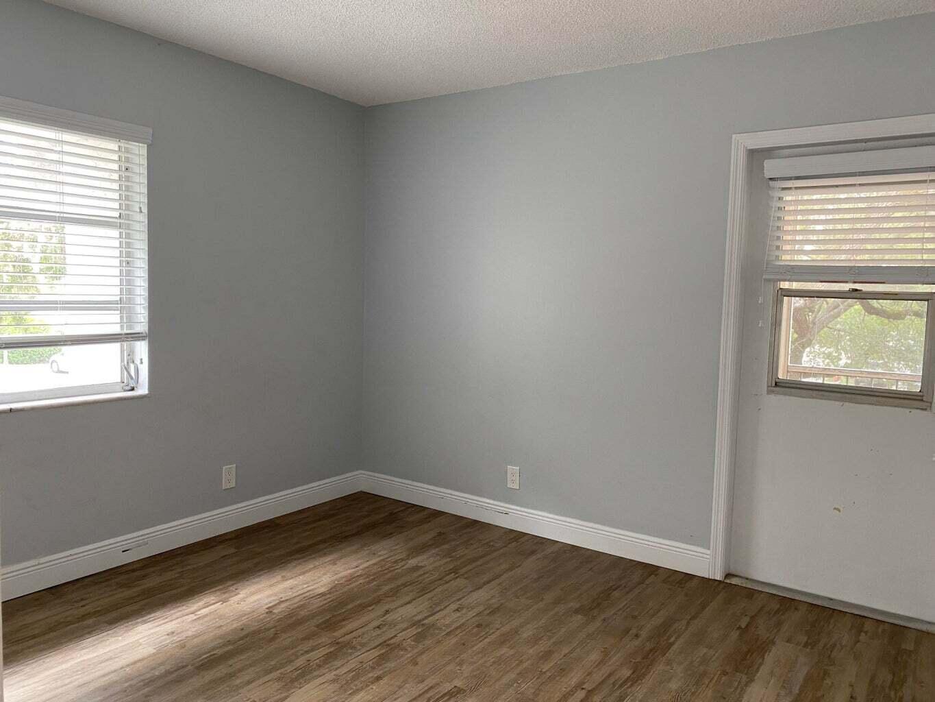 Spanish Oaks - Residential