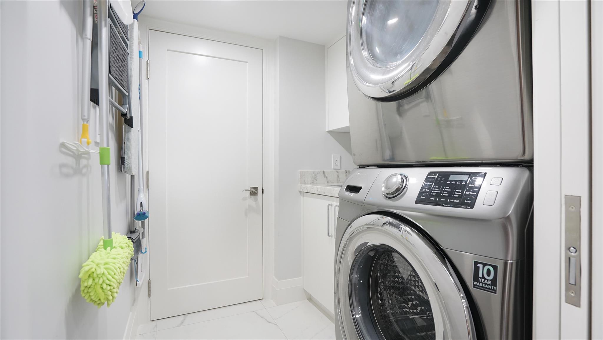 Plaza South - Residential Lease