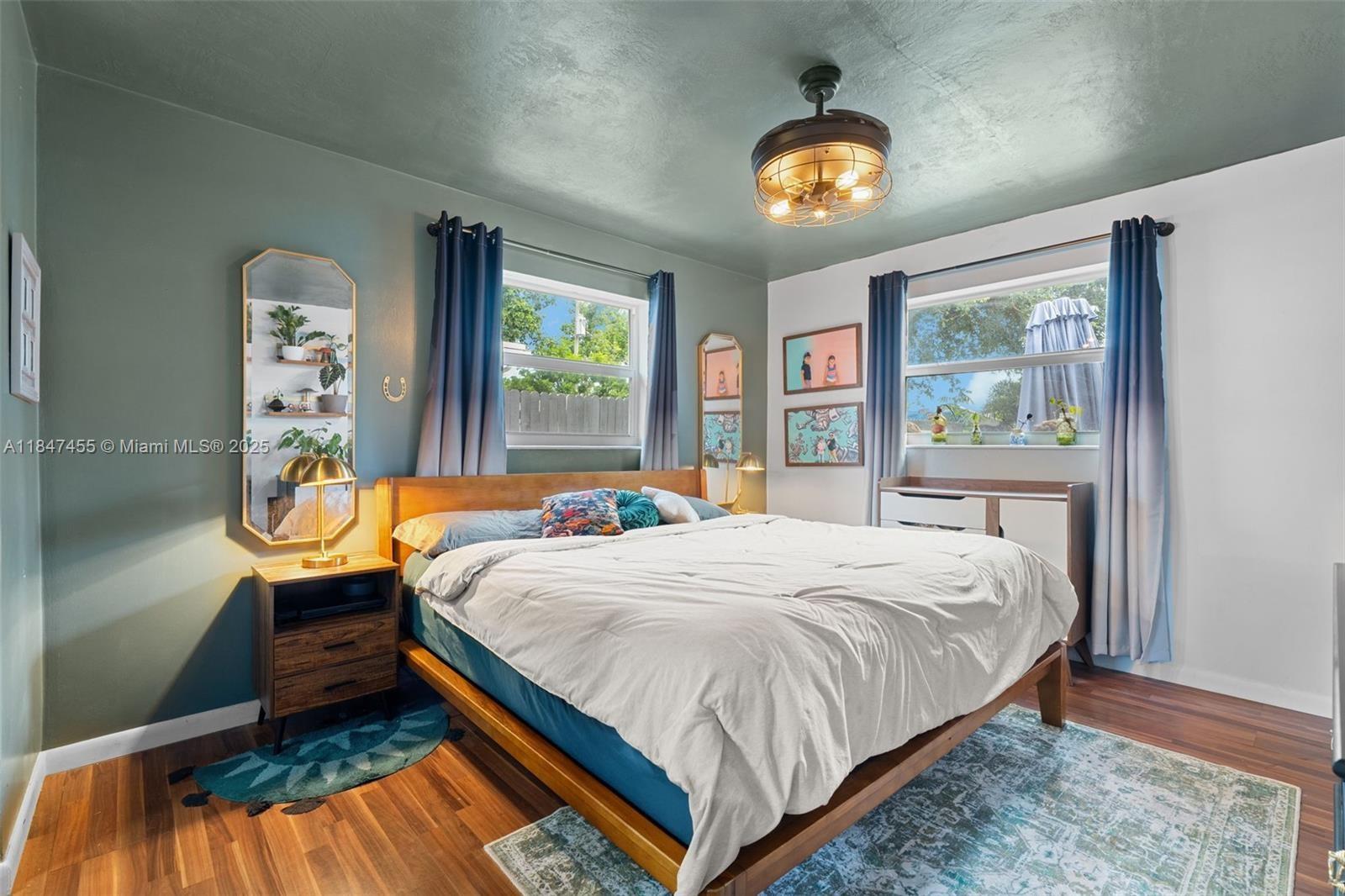 Driftwood Plaza 3 53-13 B - Residential