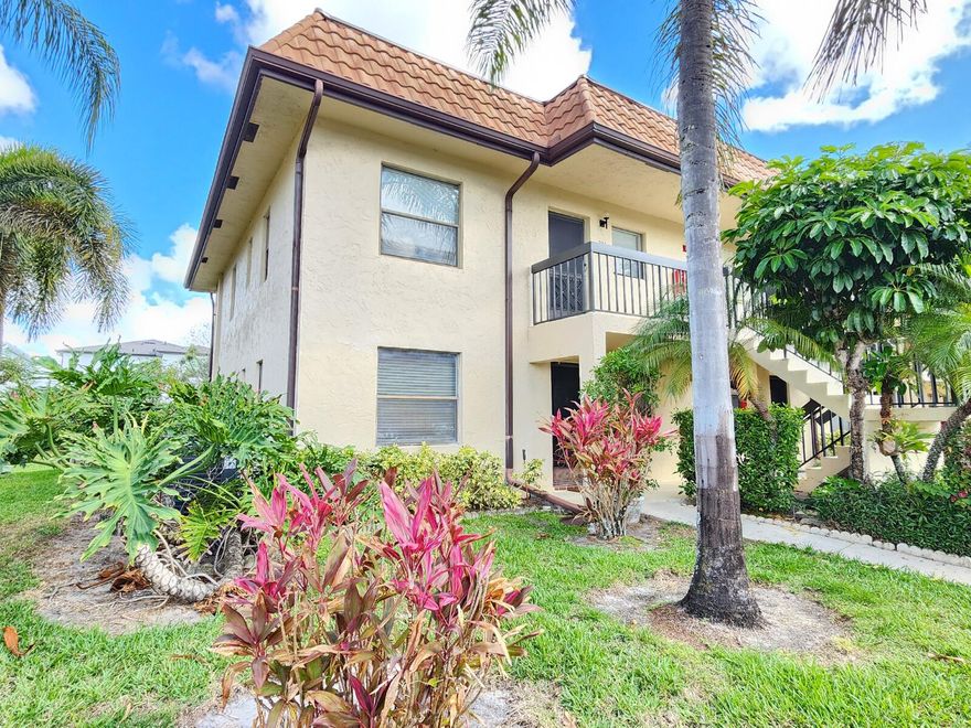 Beautiful 2-bedroom, 2-bath unit in an all-age building at Lucerne Lakes Gold Colony. This well-maintained and clean home features an inside washer and dryer, offering comfort and convenience.