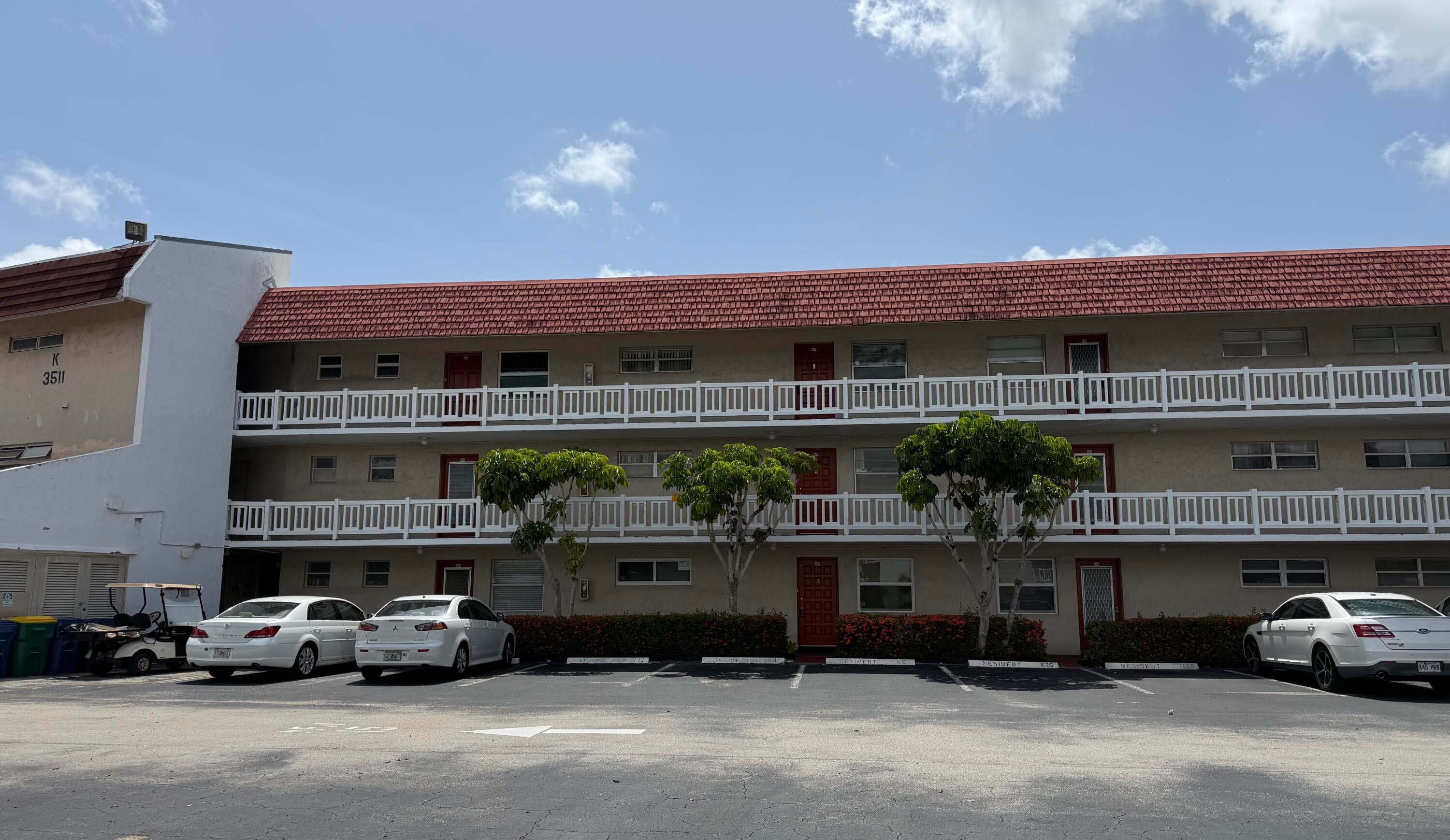 3511 INVERRARY Drive 208, Lauderhill FL 33319