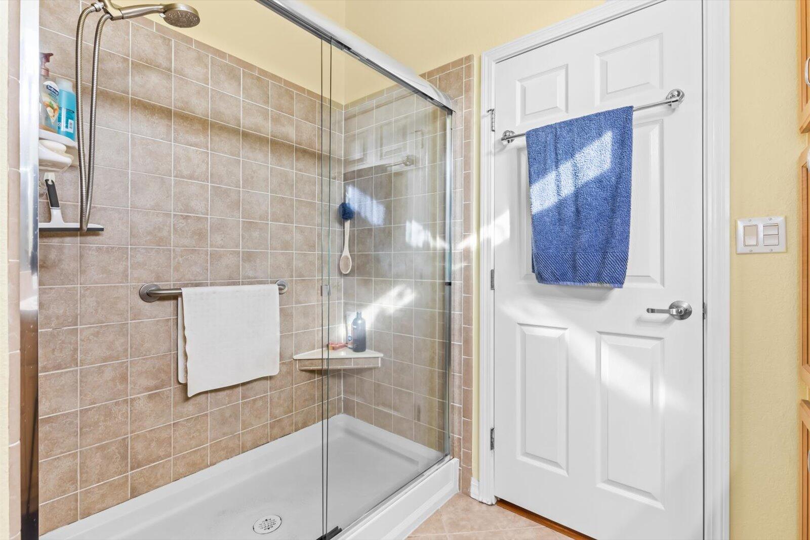 FAIRWAYS AT SAVANNA CLUB REPLAT NO 1 - Residential