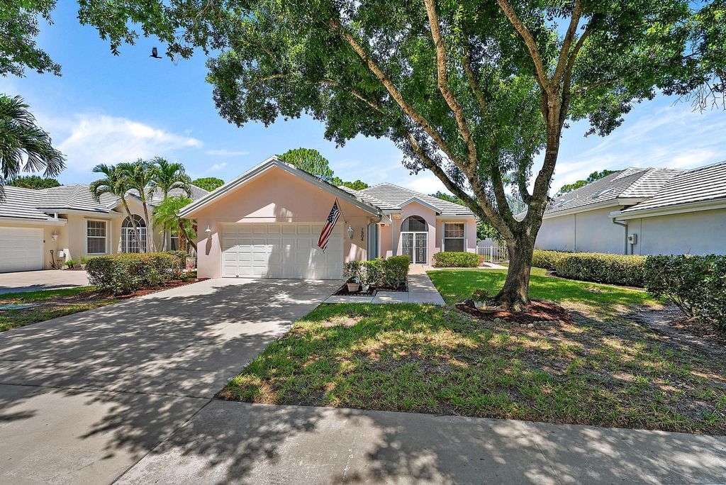 Photo of 7504 SE Marsh Fern Lane, Hobe Sound, FL 33455 (MLS # R10992154)