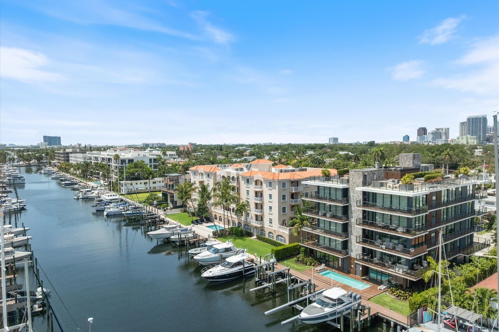 Photo of 124 HENDRICKS Isle #PH401, Fort Lauderdale, FL 33301 (MLS # B26077649)