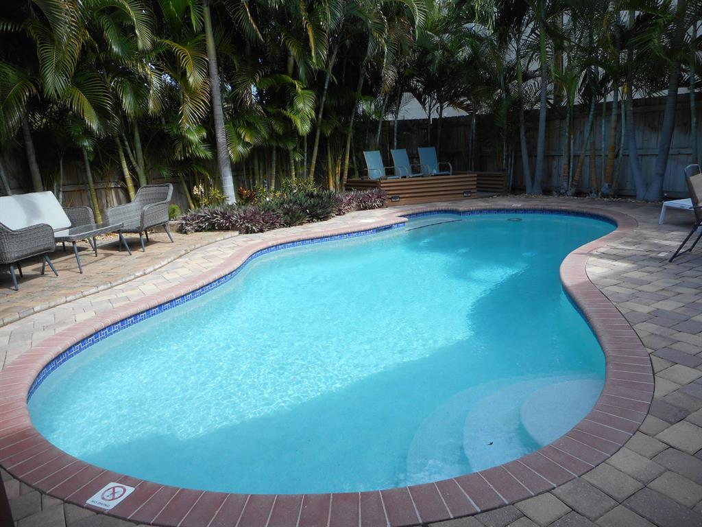 COLONIAL ESTATES - Residential