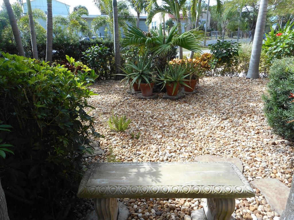 COLONIAL ESTATES - Residential