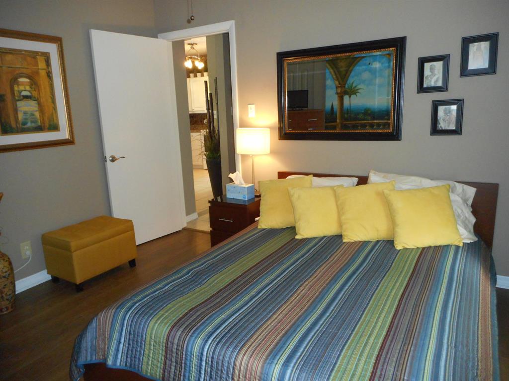 COLONIAL ESTATES - Residential