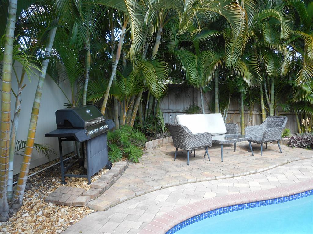 COLONIAL ESTATES - Residential