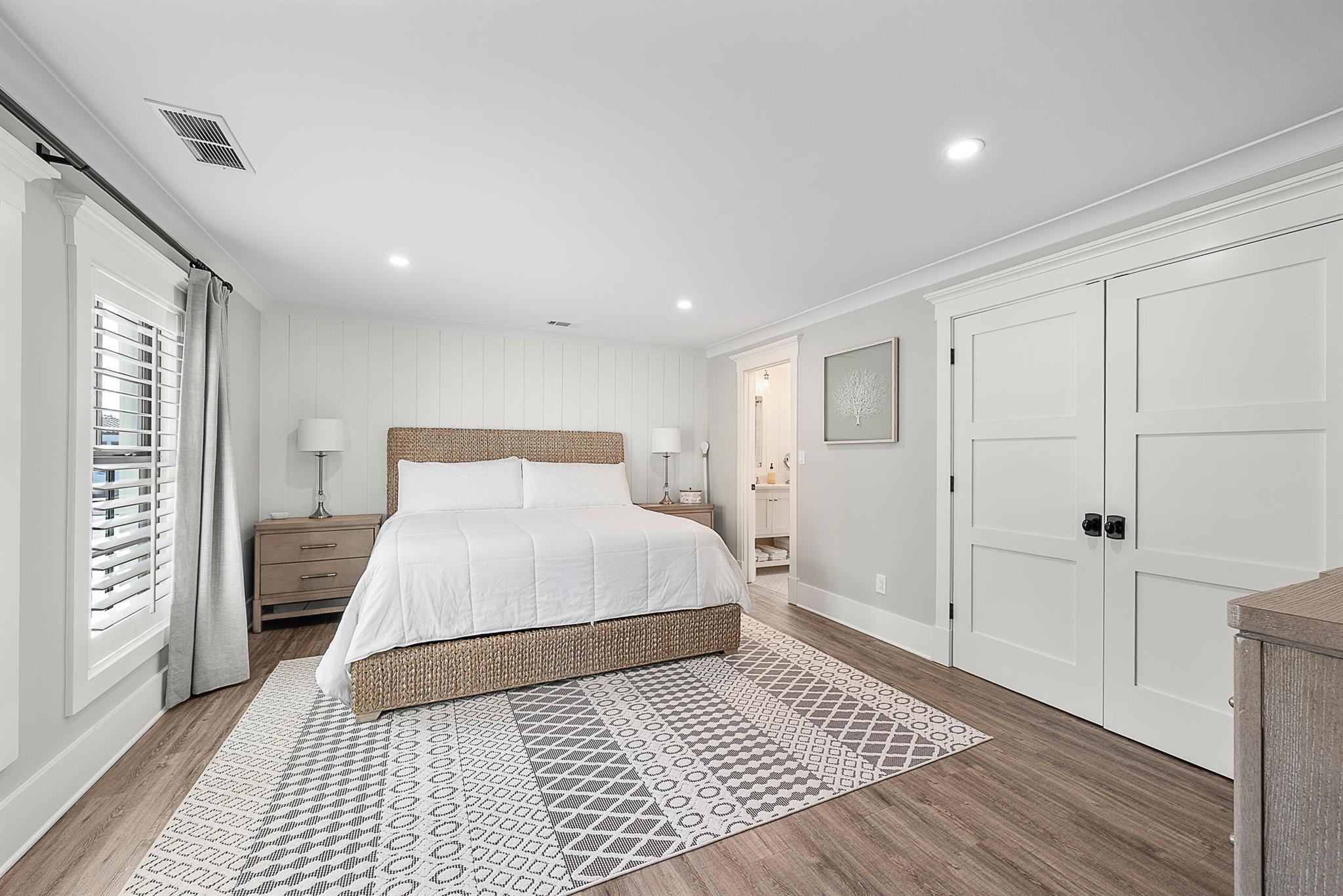 Riverside - Residential Lease