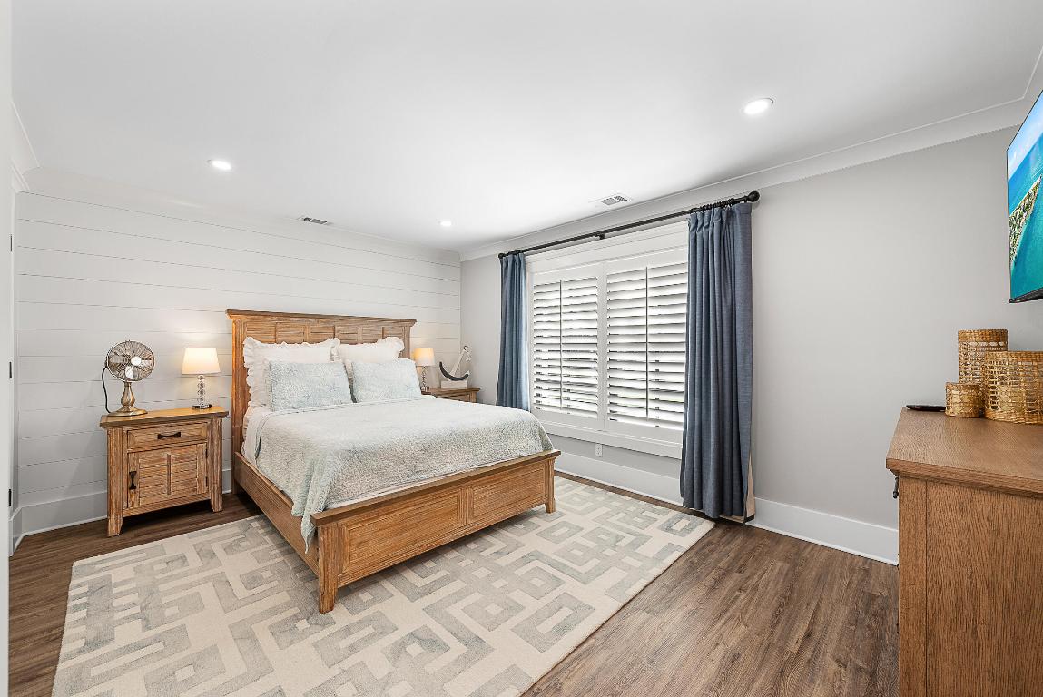 Riverside - Residential Lease