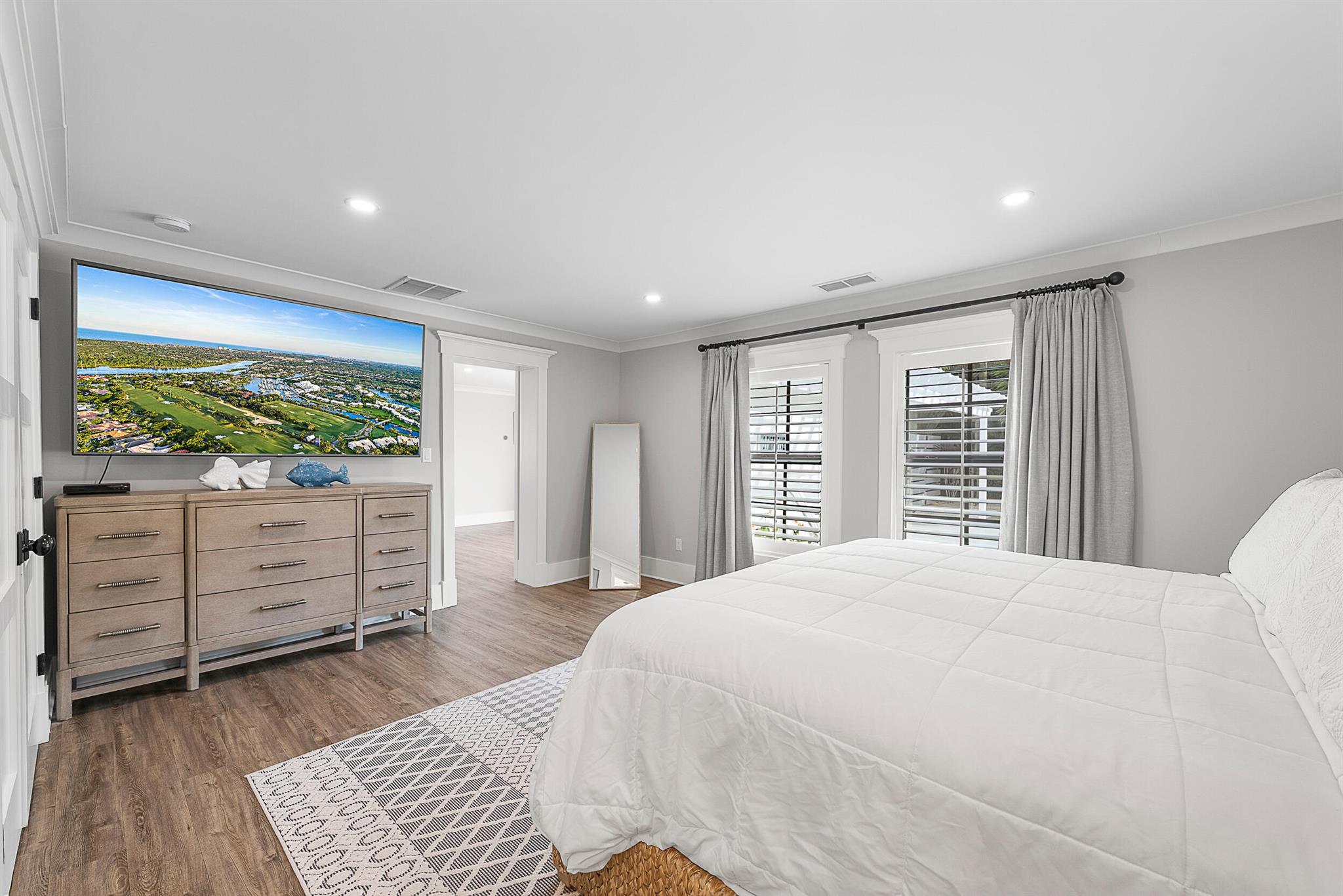 Riverside - Residential Lease