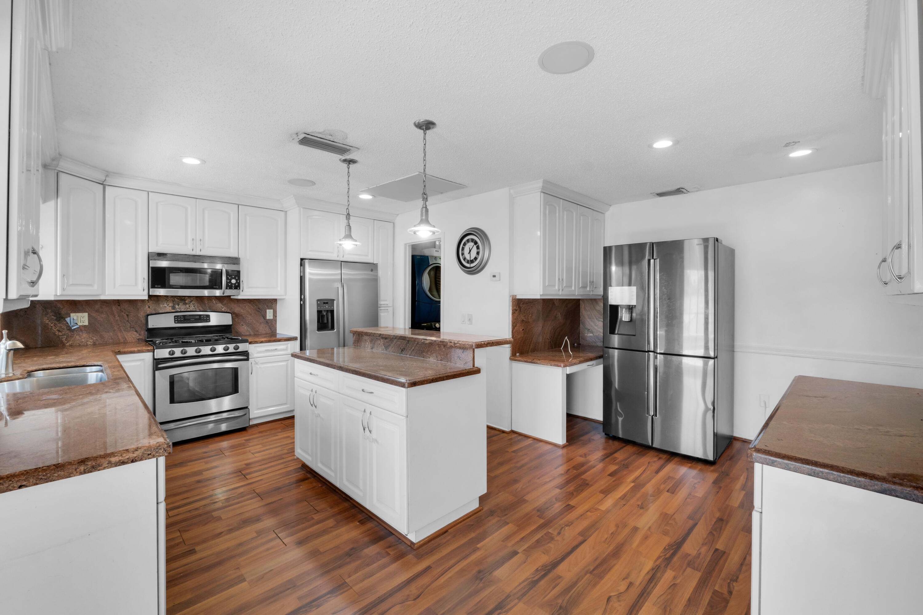 SUNRISE GOLF VILLAGE - Residential