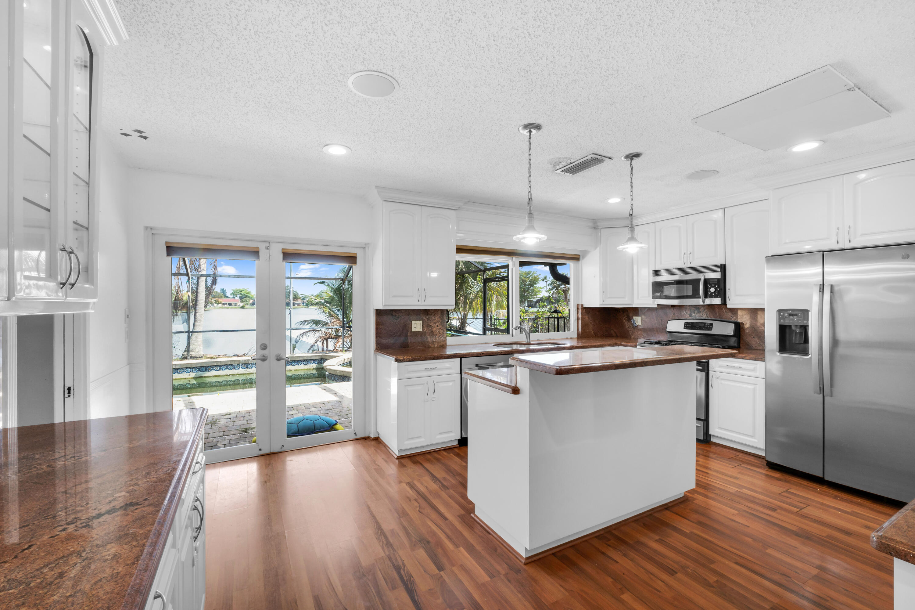 SUNRISE GOLF VILLAGE - Residential