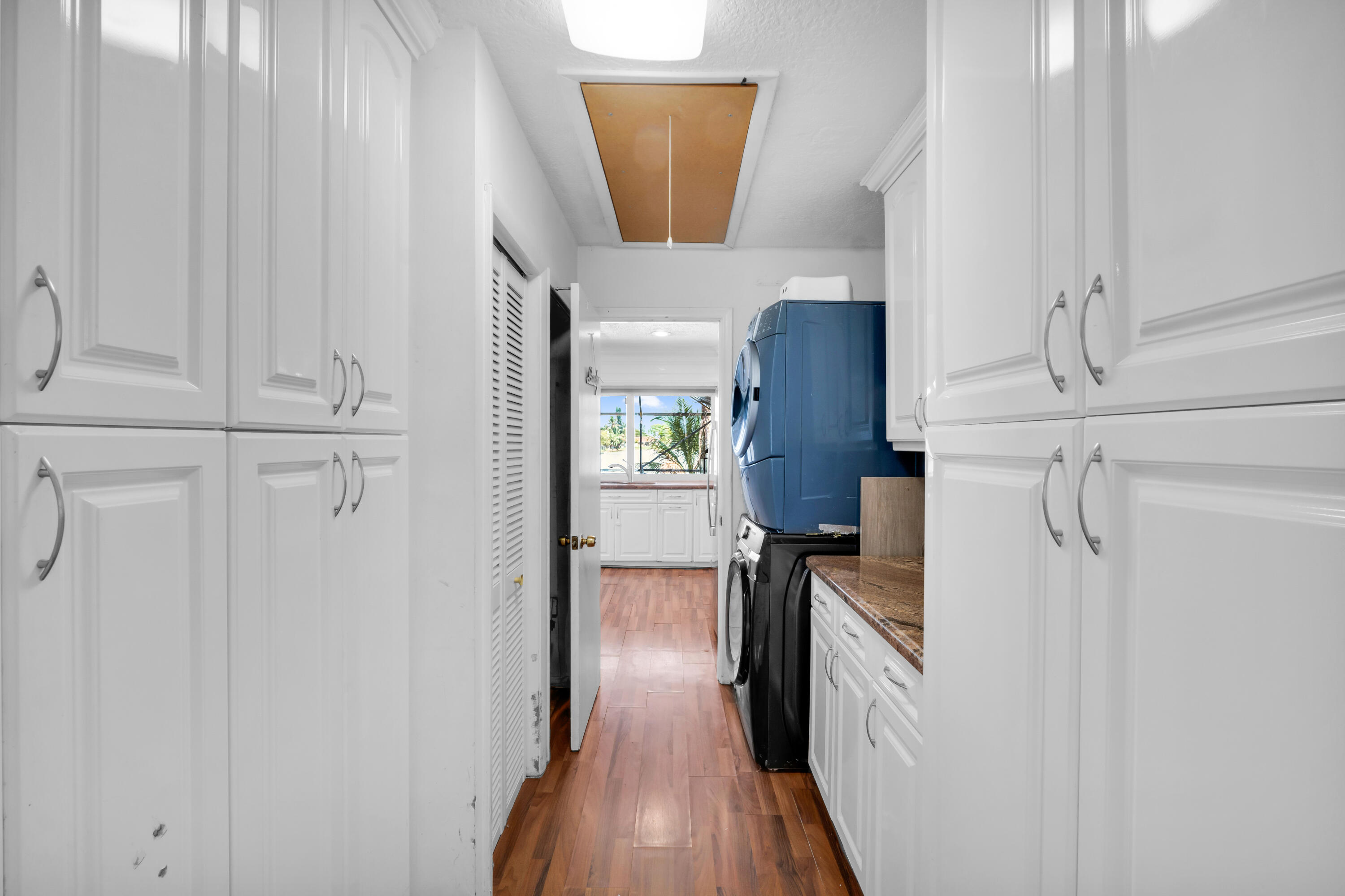 SUNRISE GOLF VILLAGE - Residential