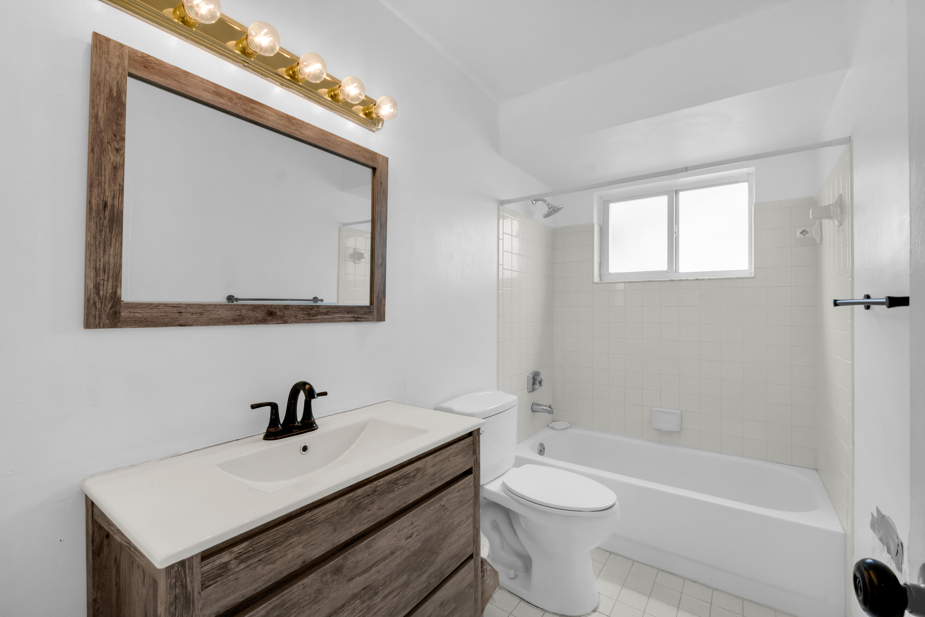 SUNRISE GOLF VILLAGE - Residential