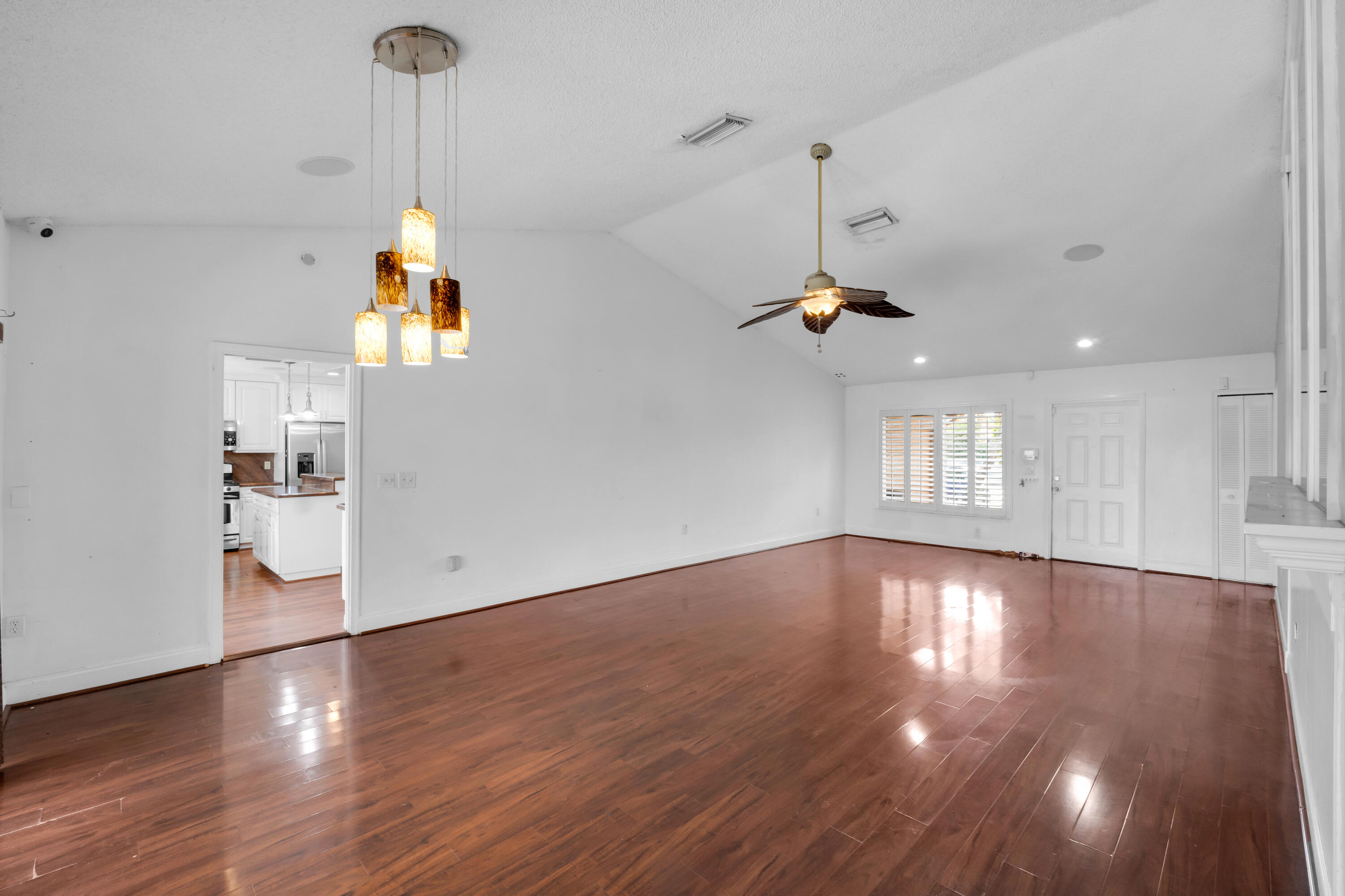 SUNRISE GOLF VILLAGE - Residential