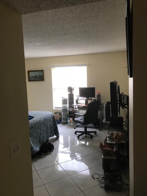 HIDDEN HARBOUR OF THE PALM BEACHES CONDO - Residential