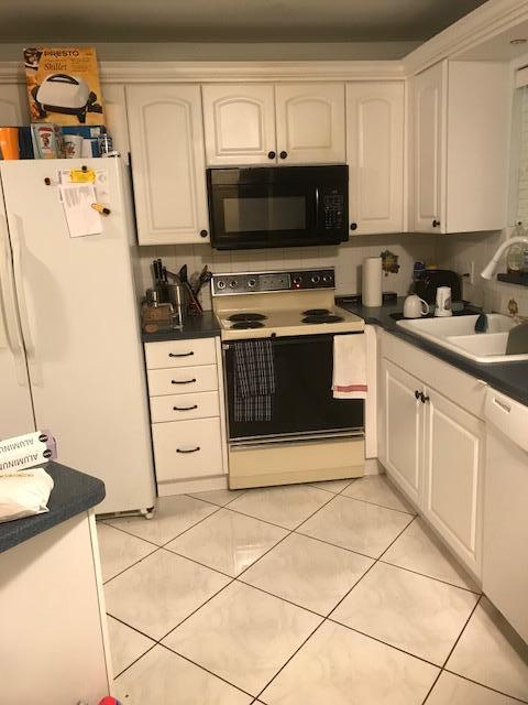 HIDDEN HARBOUR OF THE PALM BEACHES CONDO - Residential