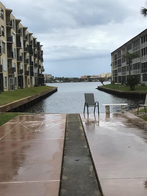 HIDDEN HARBOUR OF THE PALM BEACHES CONDO - Residential