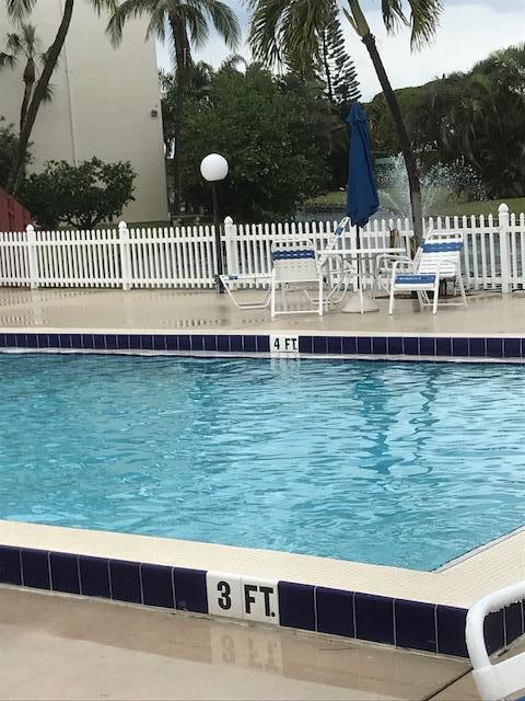 HIDDEN HARBOUR OF THE PALM BEACHES CONDO - Residential