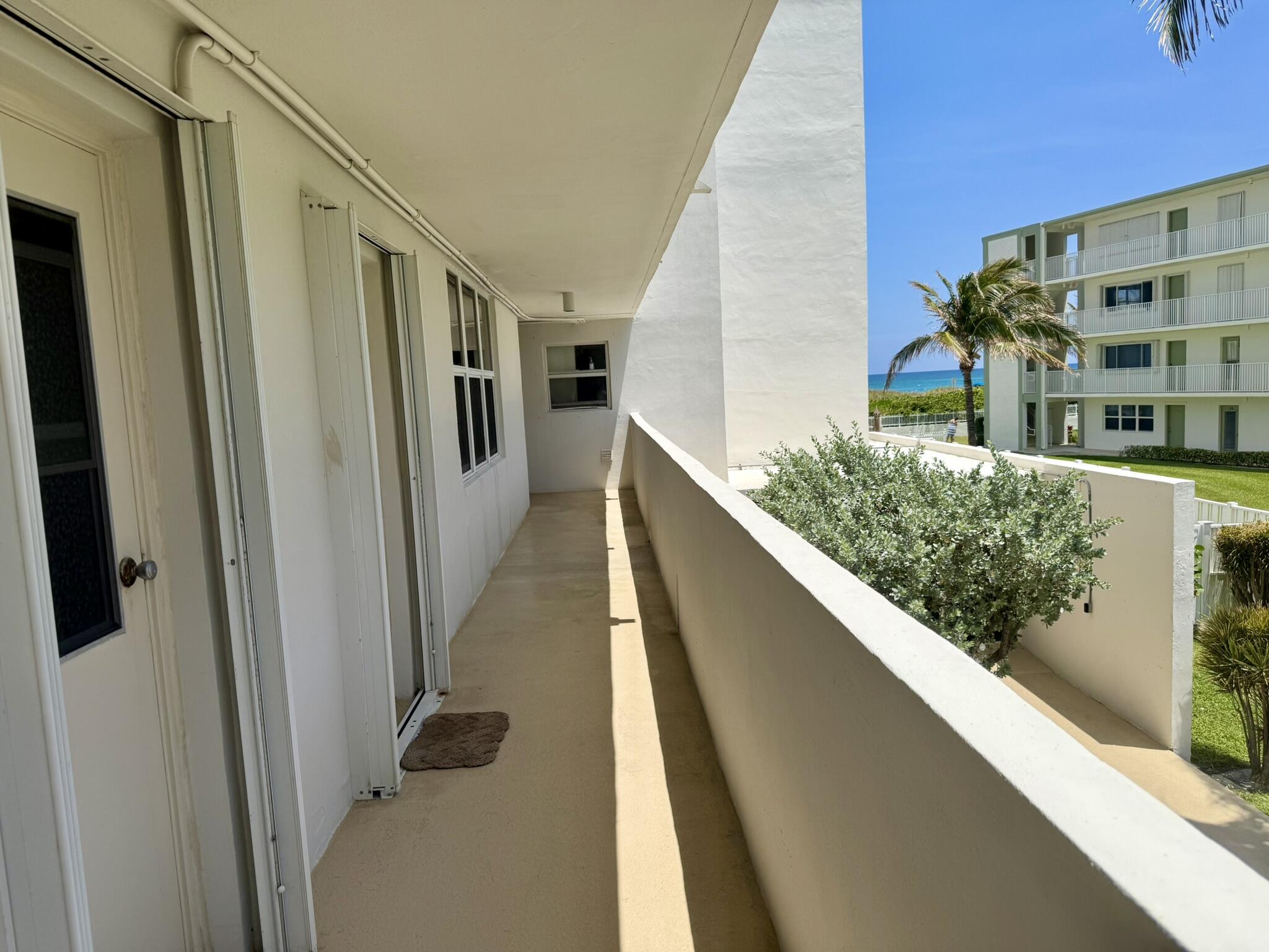 VILLA TOWERS CONDO - Residential Lease