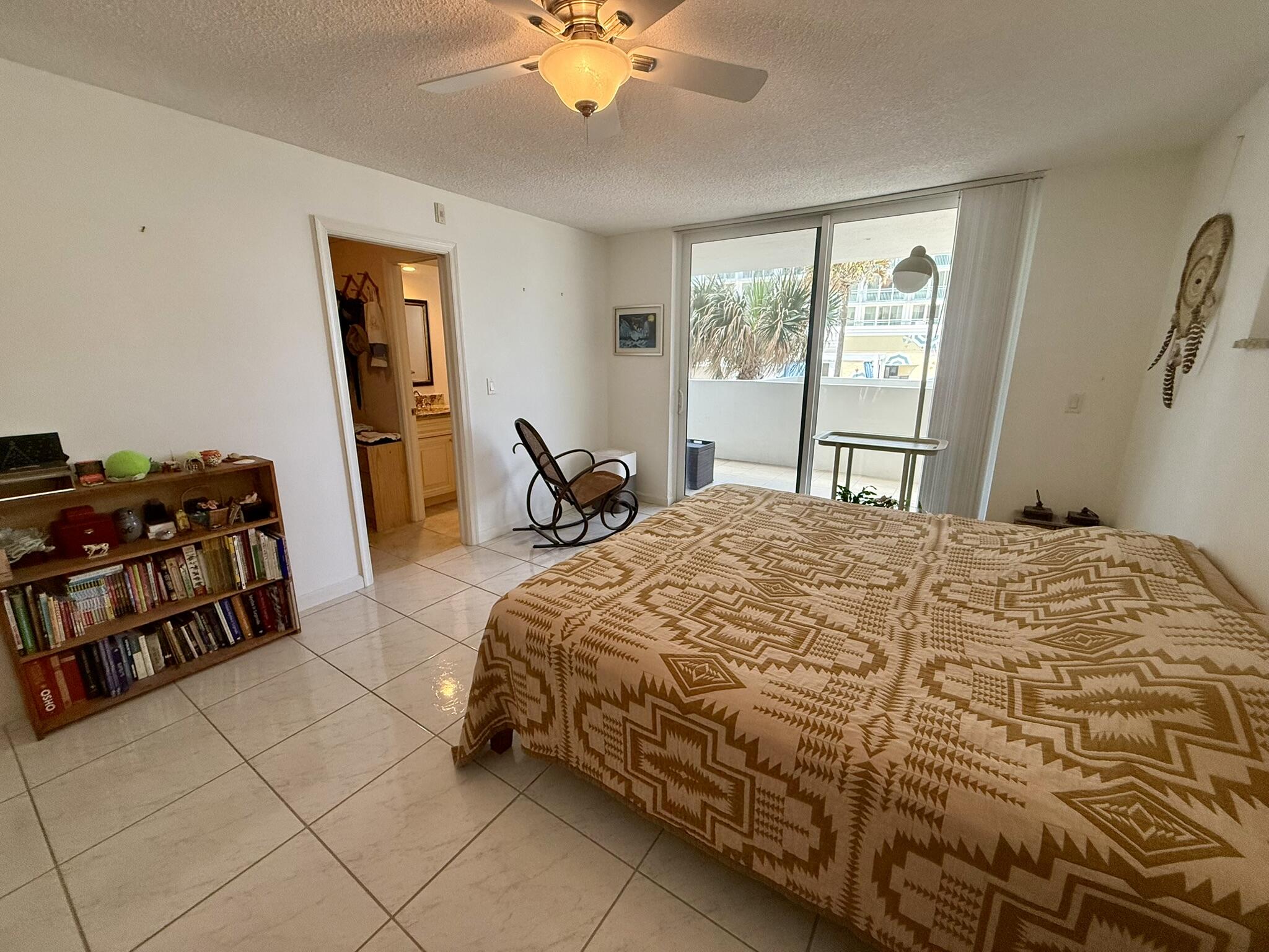 VILLA TOWERS CONDO - Residential Lease
